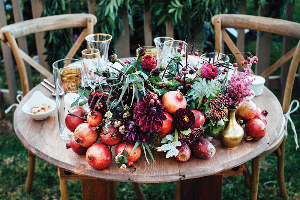 fall wedding sweetheart table decor