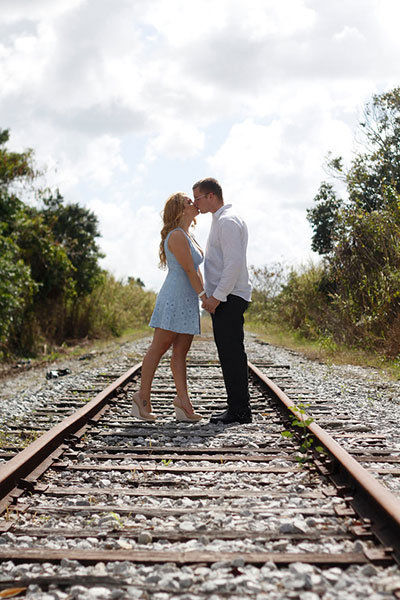 harry potter hogwarts express engagement photos